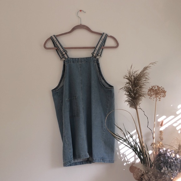 Worlds cutest overall dress - Picture 5 of 5